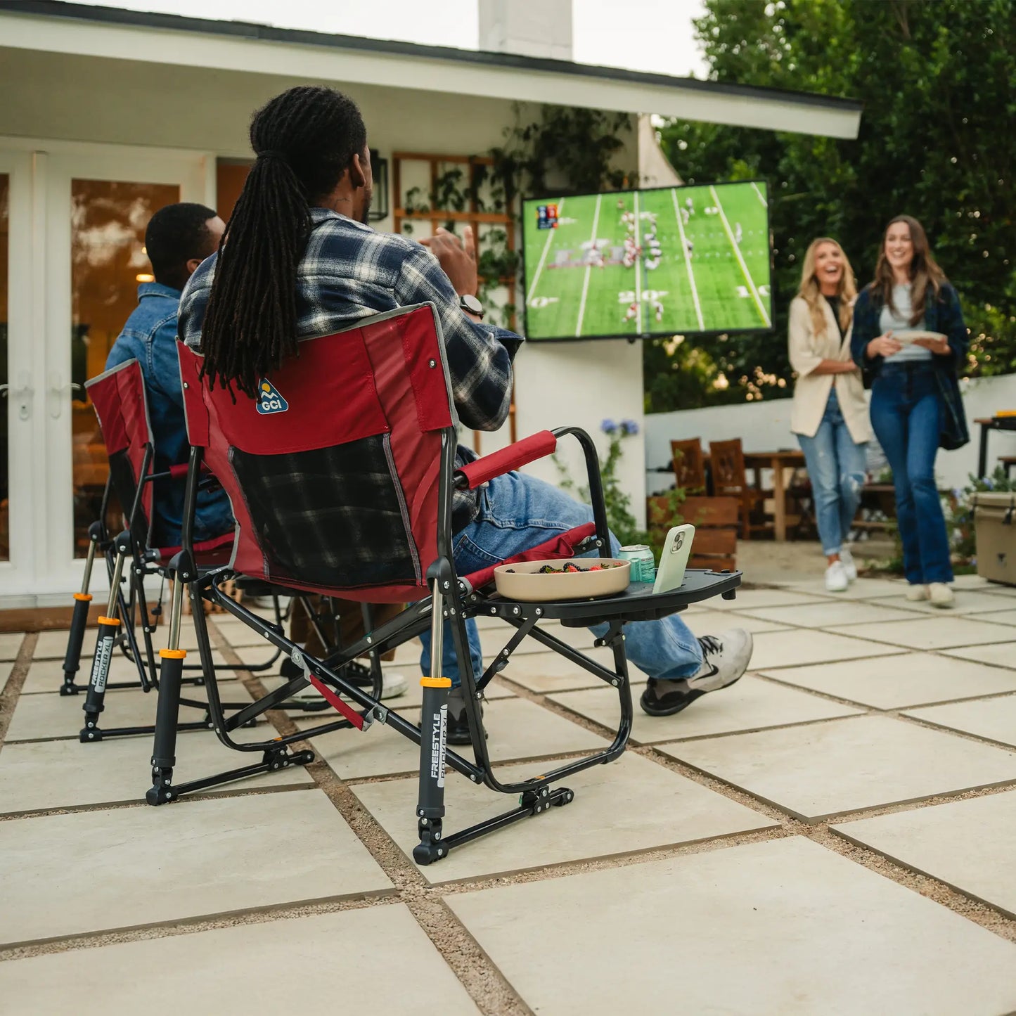 Freestyle Rocker XL™ with Side Table - Weekend Cook Choice