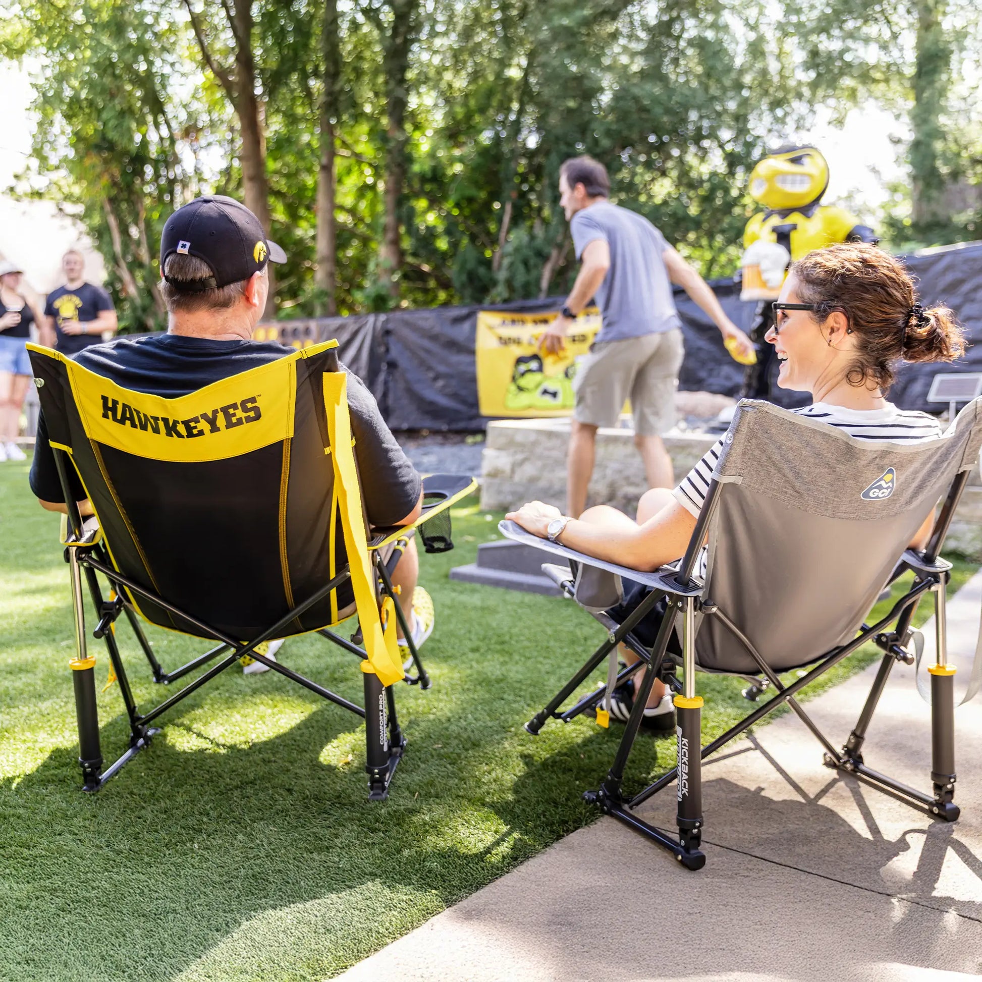 College Comfort Pro Rocker™ - Iowa Hawkeyes - Fan Comfort